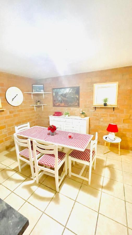 Colorful And Happy Apartment Sukosan - With Parking Exterior foto