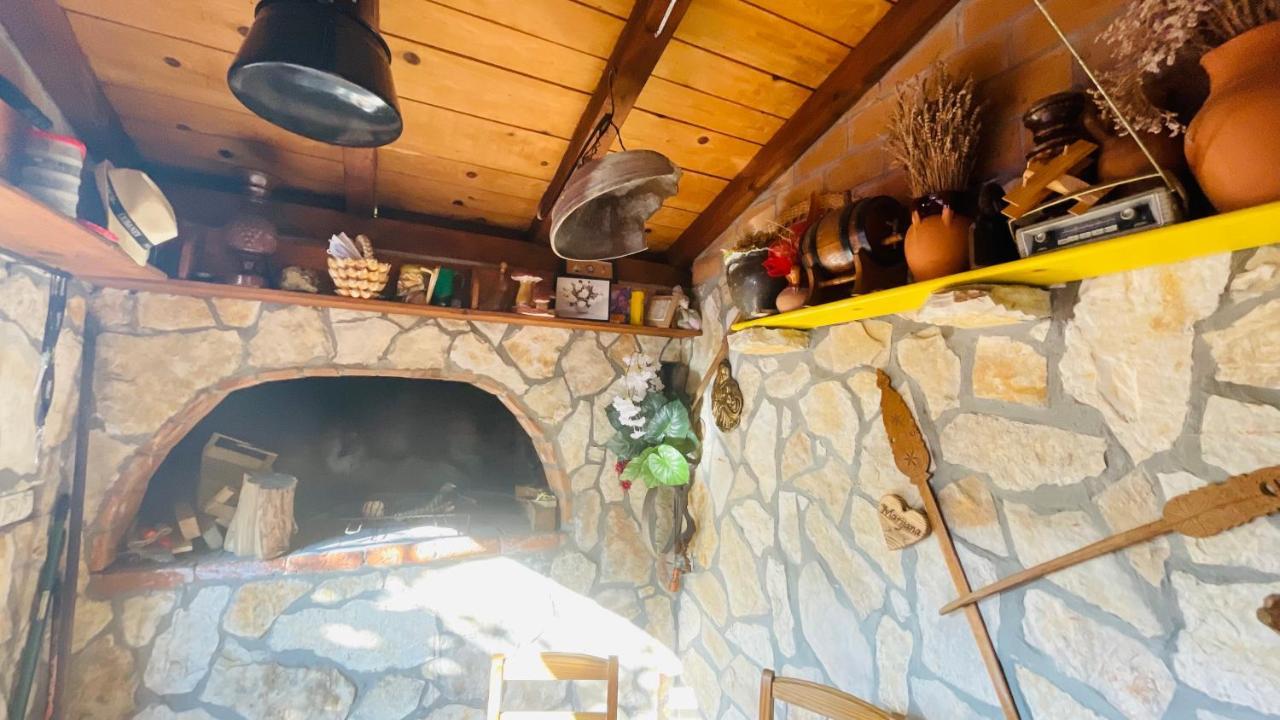 Colorful And Happy Apartment Sukosan - With Parking Exterior foto