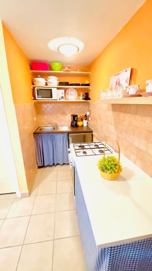 Colorful And Happy Apartment Sukosan - With Parking Exterior foto