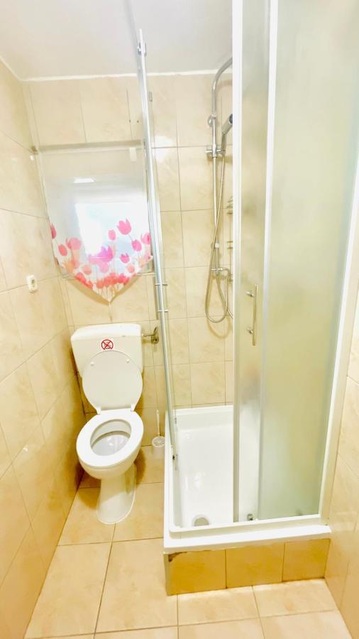 Colorful And Happy Apartment Sukosan - With Parking Exterior foto